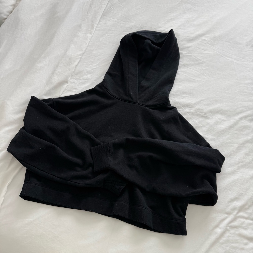 alo crop hoodie